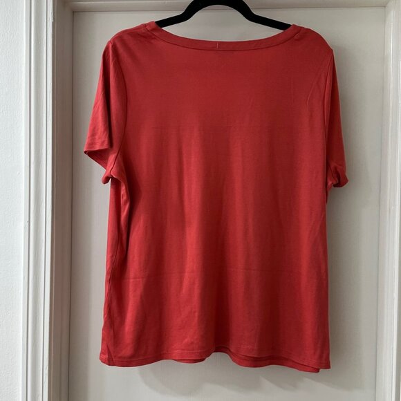 Talbots Coral V-Neck Tee with Unique Wood Accent, Size 1X - Picture 5 of 5